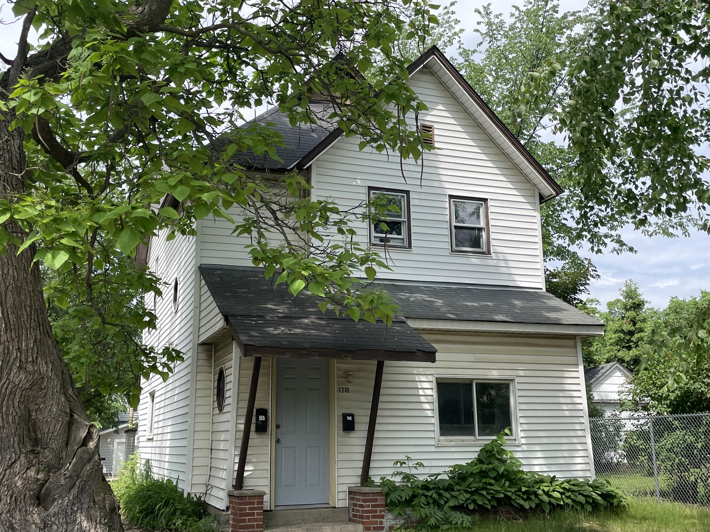 Property thumbnail image