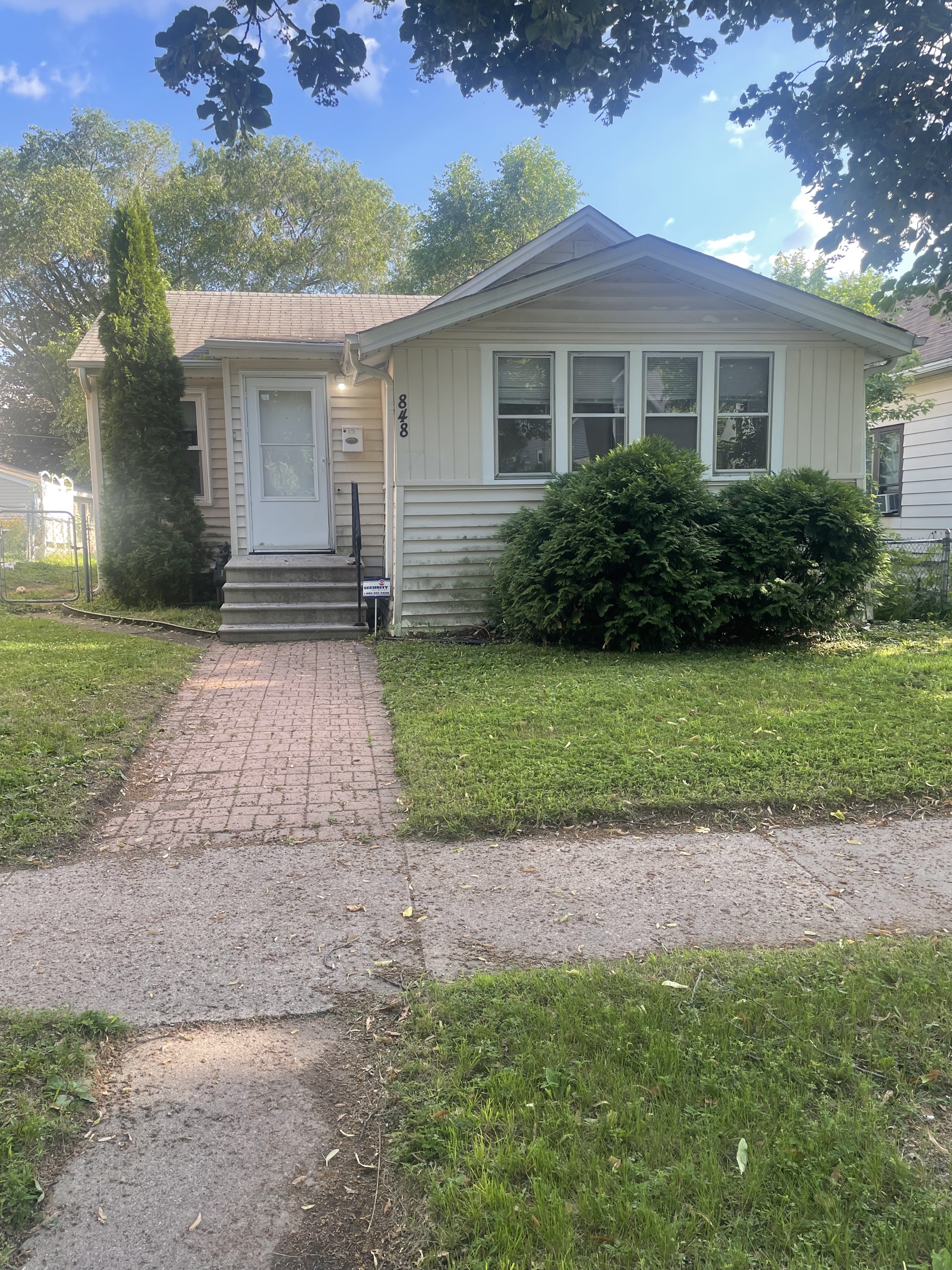 Property main image