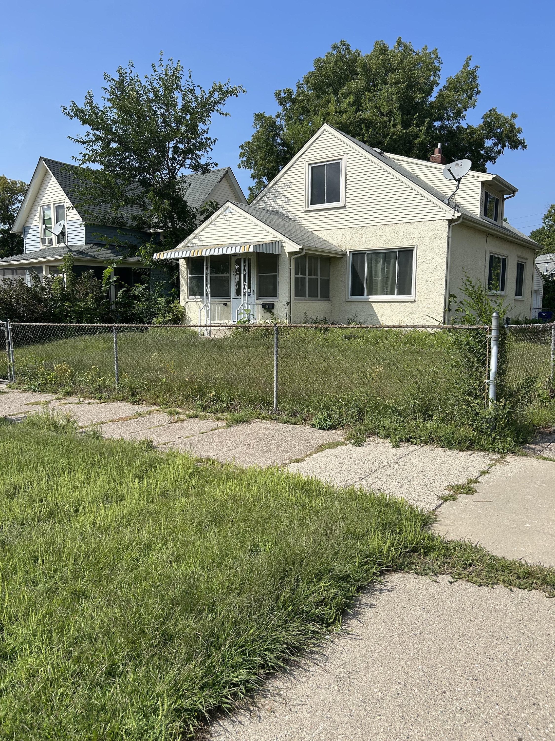 981 Iglehart Avenue