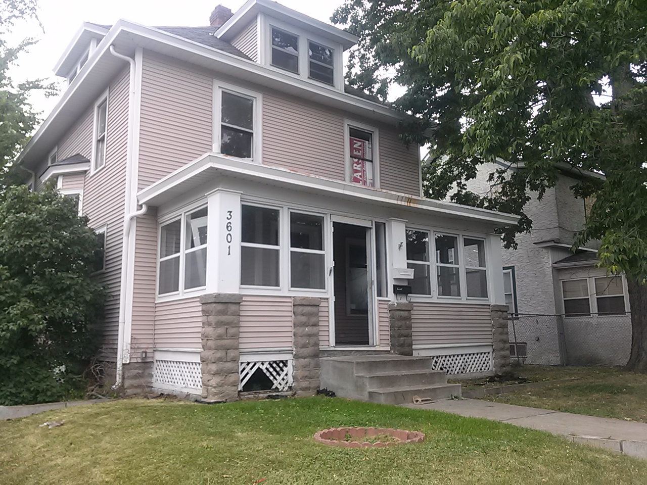 Property main image