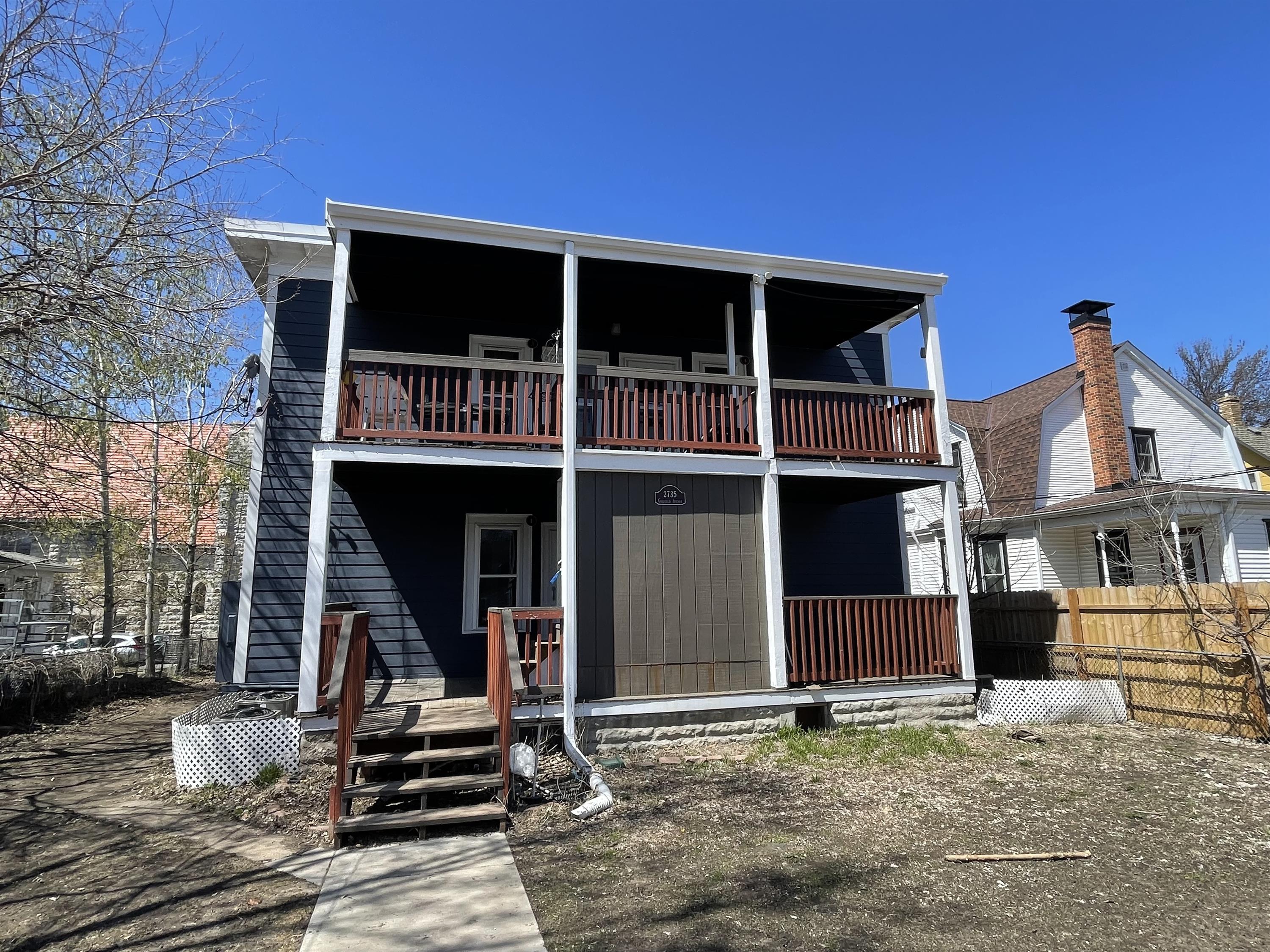 2735 Garfield Avenue - Unit 1