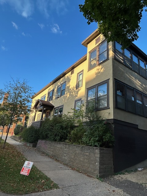 2005  Garfield Ave S. - Unit 4