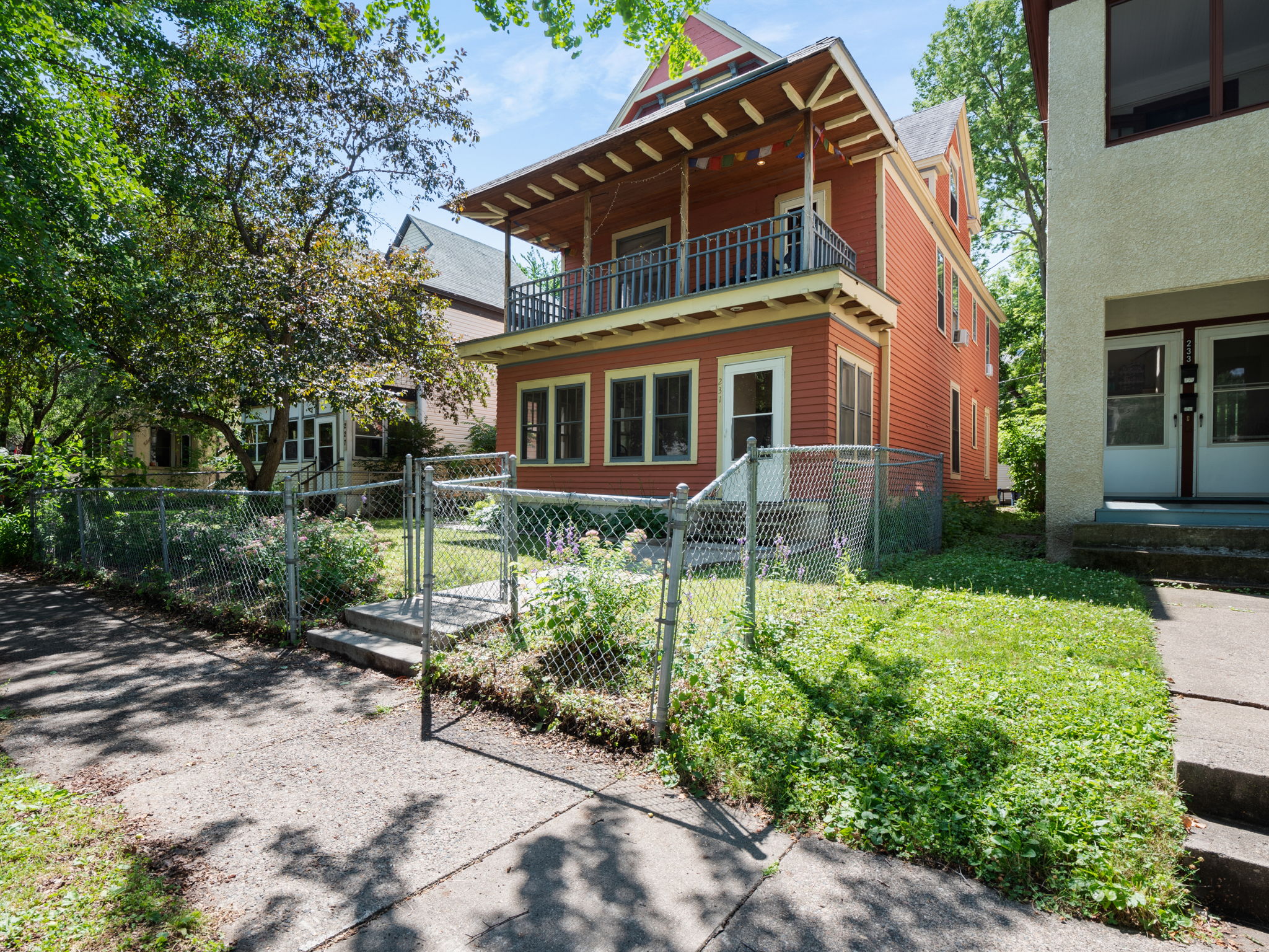 231 W. 33rd Street